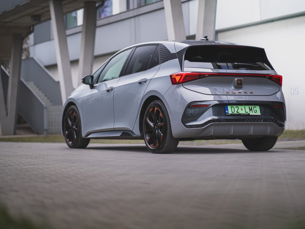 Cupra BORN - Fotograf Motoryzacyjny