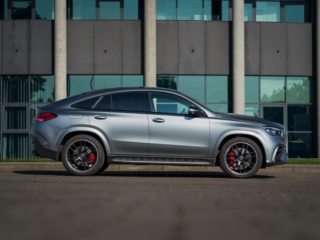 Mercedes GLE Coupé – bok auta na sesji zdjęciowej